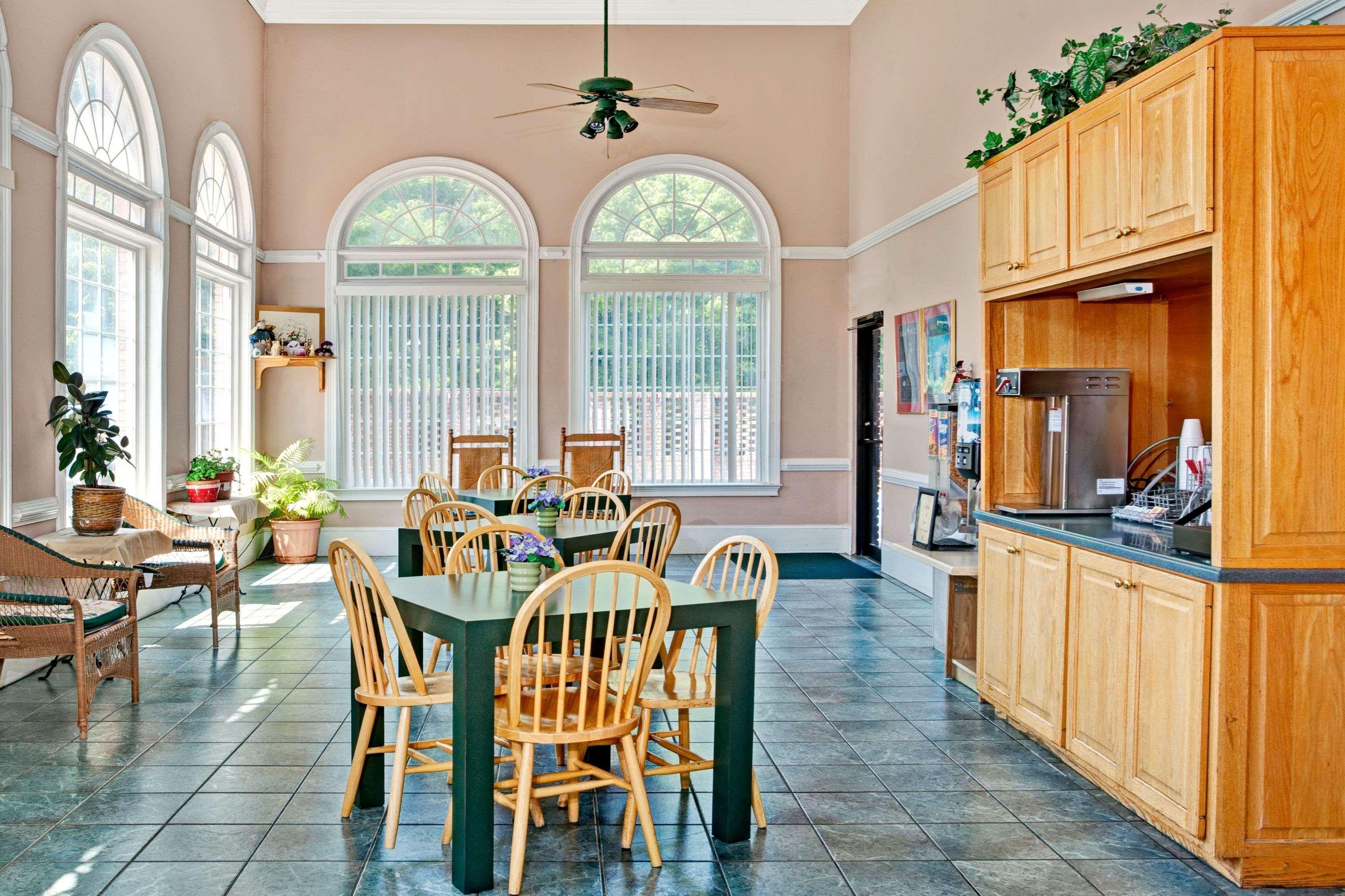 מלון Super 8 By Wyndham Marietta/West/Atl Area מראה חיצוני תמונה